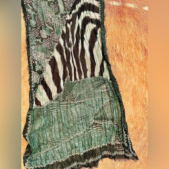 NWOT Roberto Cavalli mixed animal print scarf/head scarf - Picture 8 of 9